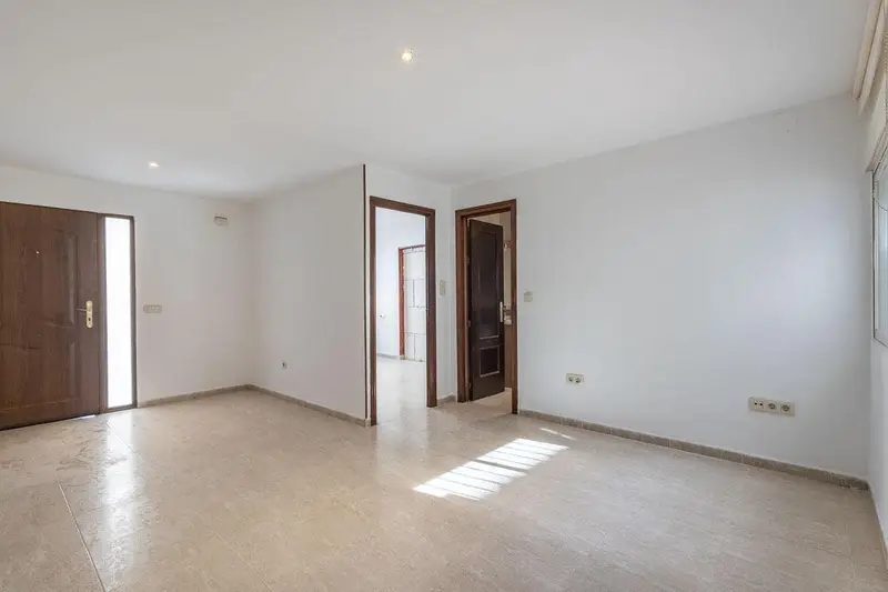 Adosado en Armilla Granada Dos Plantas Independientes Ideal Familias e Inversores