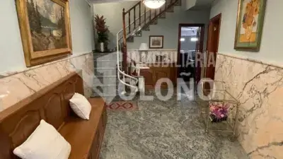 Casa adosada en venta en Calle Cruz