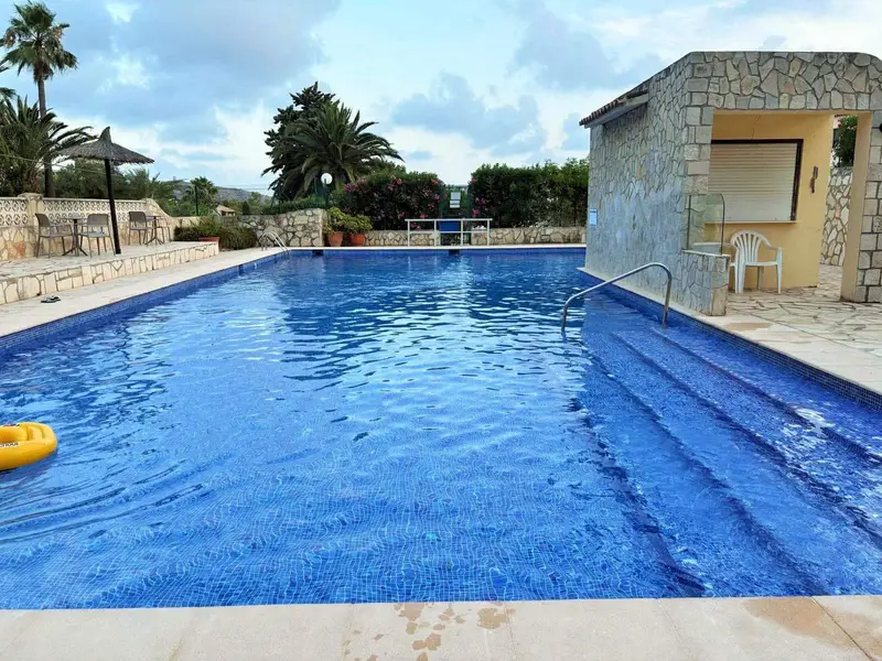 Bungalow en Alquiler Moraira 1 Dormitorio Piscina Comunitaria