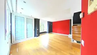 Piso 180m2 Guriezo Cantabria 3 Dormitorios Jardin Piscina Reforma
