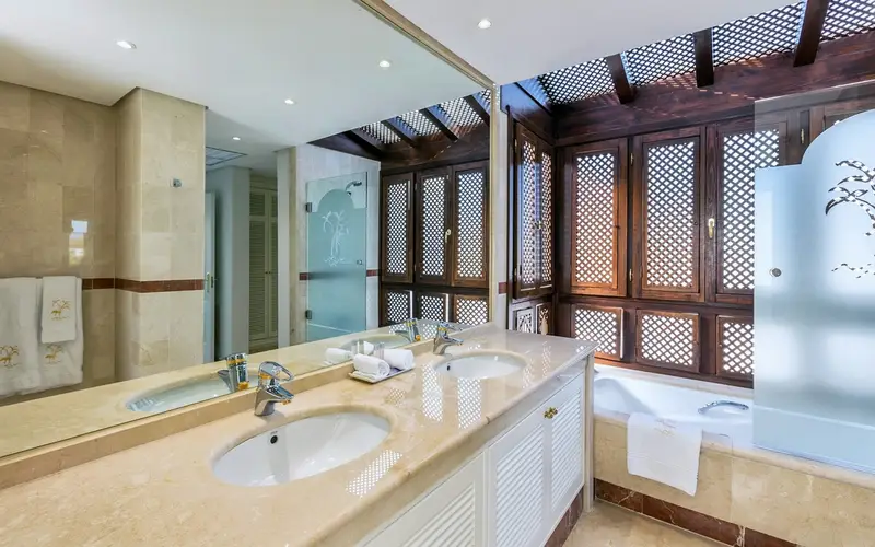Piso de 3 Dormitorios alquiler Puerto Banus, España