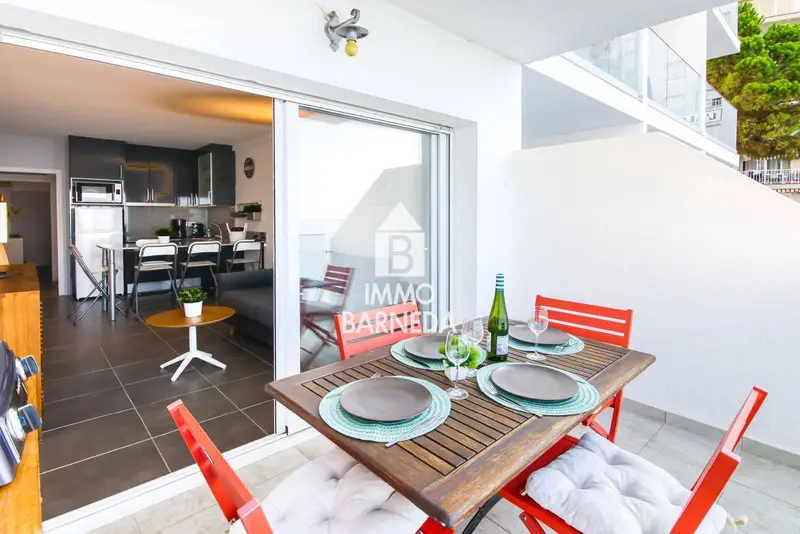 Apartamento en Roses con Vistas al Mar y Licencia Turistica