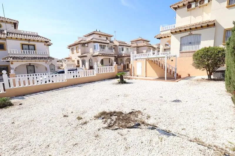 Adosado en Orihuela Costa con Vistas al Mar y Piscina