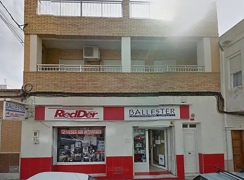 Adosado con Local Comercial en Torrevieja