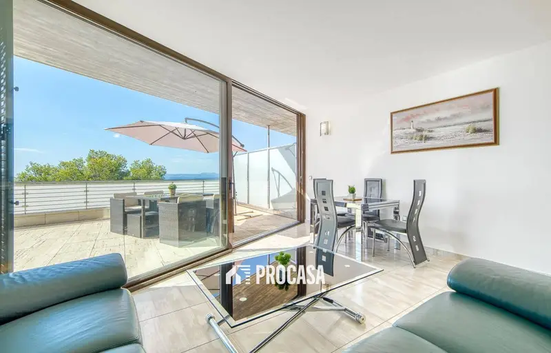 Apartamento en Roses Girona Primera Linea de Mar