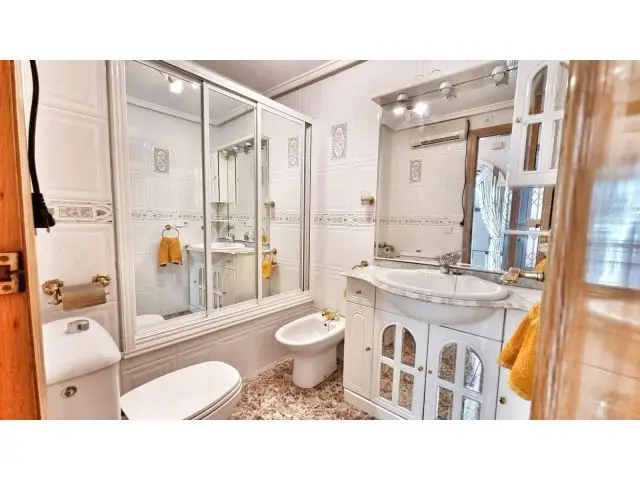 Piso Venta Torrevieja Inquilinos Rentabilidad Garantizada