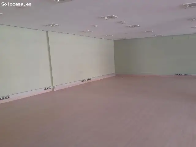 Local Comercial 698m2 Roquetas de Mar 7 Oficinas 3 Baños