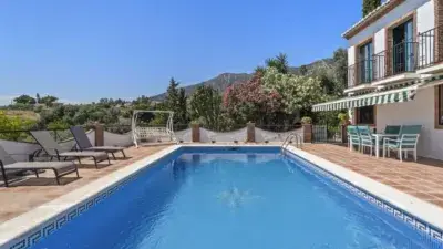 Casa Rústica en Venta en Mijas con Vistas al Mar