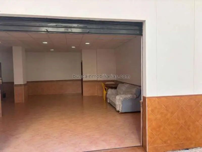 Local Comercial con Vivienda en Almonte - Primera L
ia de Playa