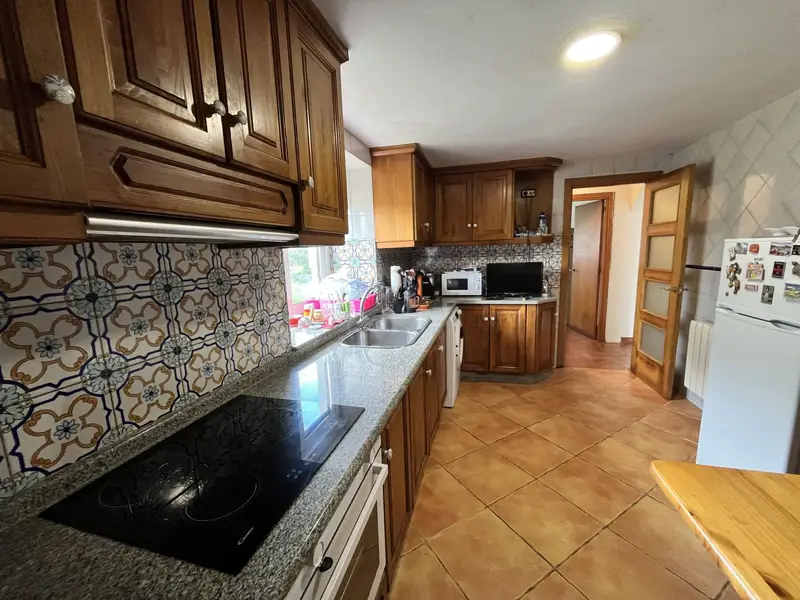 Casa en Venta en Abegondo con Finca 320m2