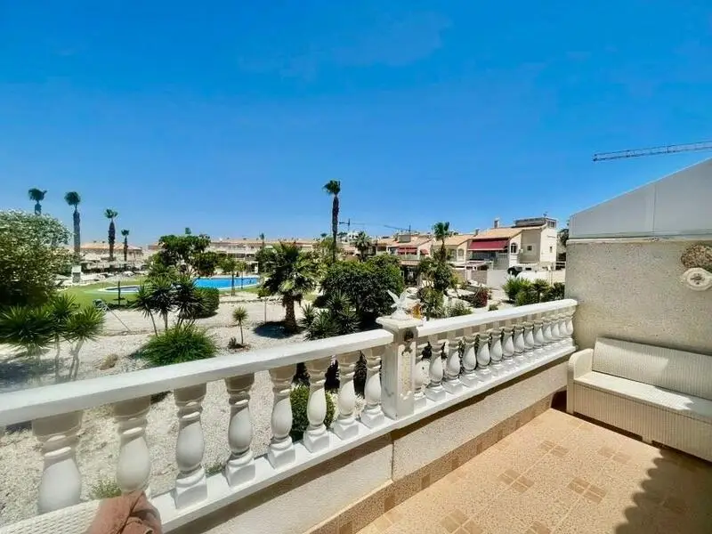 Villa en Venta Playa Flamenca 2 Dormitorios Jardin Piscina