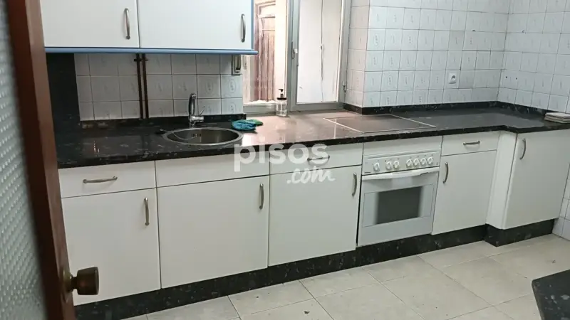 Casa adosada en venta en Calle la Iglesia