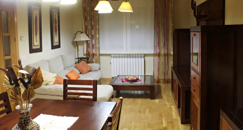 Venta Adosado con terraza en Calle Socuellamos, Tomelloso - Ref: C395