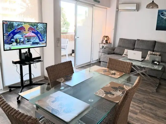 Piso en Venta Roses Girona 1 Dormitorio Reformado 60m2 Terraza