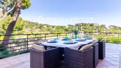 Casa Adosada en Bellamar con Vistas al Mar y Piscina
