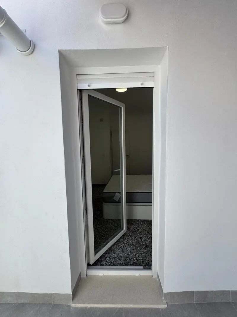Hostal 5 Habitaciones en Venta Torrevieja