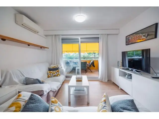 Vivienda Luminosa Y Lista Para Entrar A Vivir En Plaza De Toros/Son Oliva
