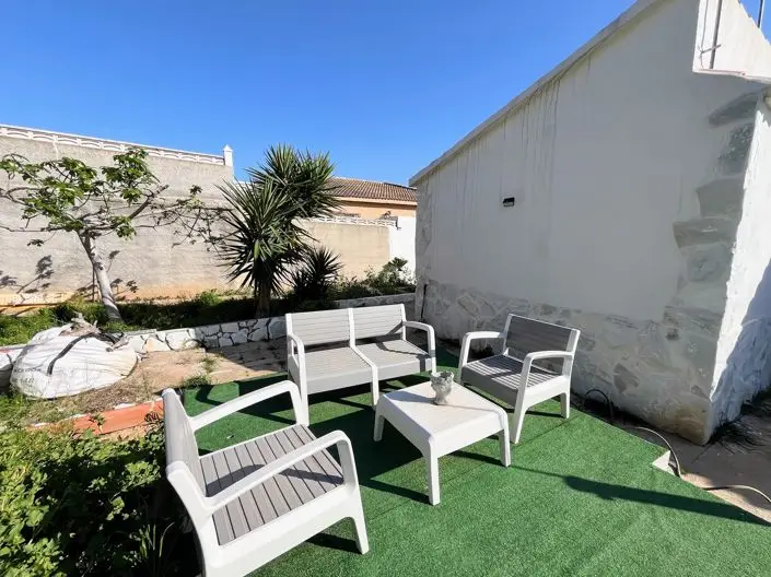 Villa 3 Dormitorios Pedralba Piscina Privada Jardin Solar