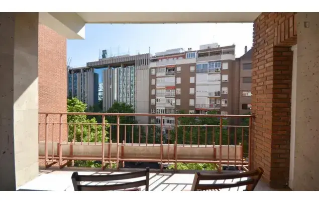 Alquiler Apartamento 5 Dormitorios Madrid Cerca Metro
