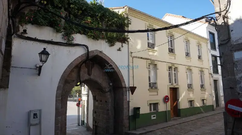 Venta Casa con Terraza en Betanzos - 370m2 - Ideal Hosteleria