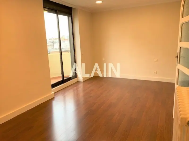 Alquiler Piso 170m2 El Pla del Remei 5 Dormitorios 2 Baños Reformado