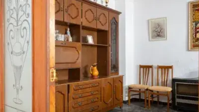 Casa en venta en Moclín: Amplia y Luminosa Vivienda Familiar