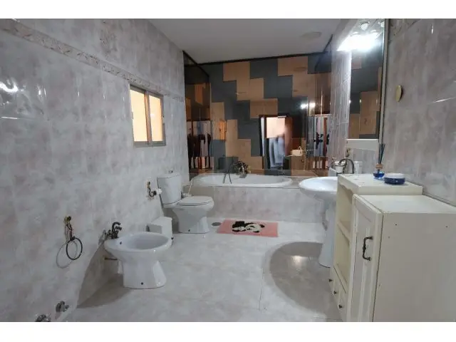 Amplio Piso 4 Dormitorios Patio Privado Ideal Familias