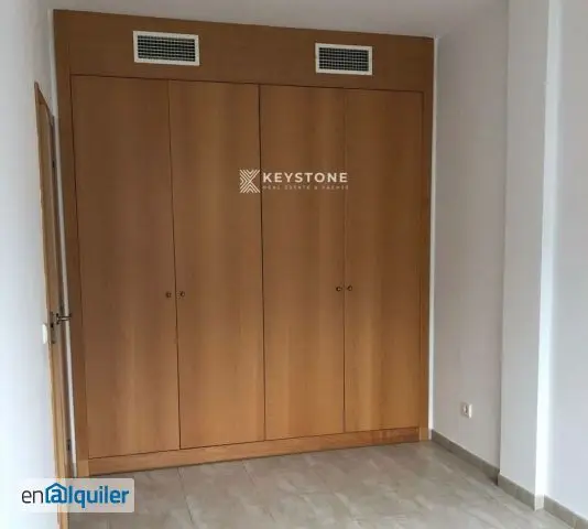 Alquiler Piso Planta Baja 3 Dormitorios Garaje Piscina Levante