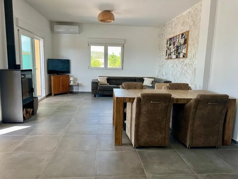 Villa en Venta Pinoso 3 Dormitorios Piscina Vistas Montaña