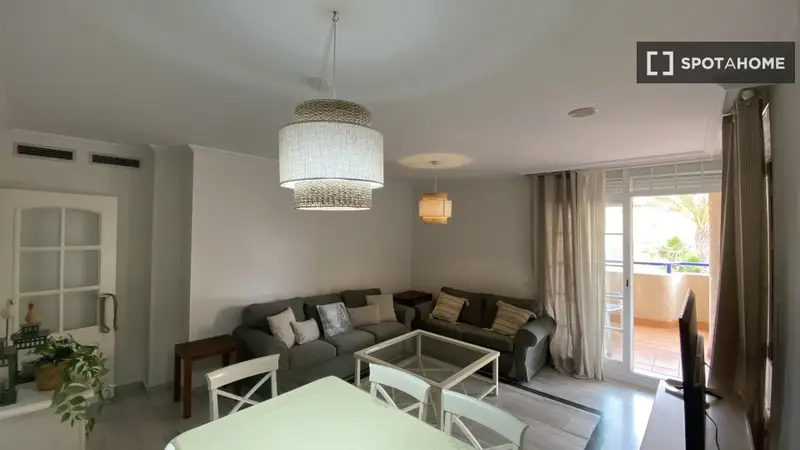 Apartamento 2 Dormitorios Almerimar Alquiler