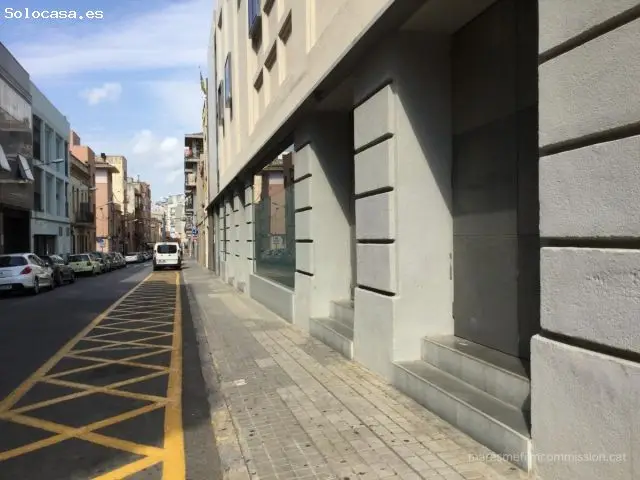 Local Comercial en Mataró 170m2 con Terraza Privada