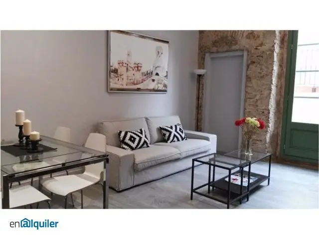 Alquiler Piso Amueblado con Ascensor en Ciutat Vella Barcelona