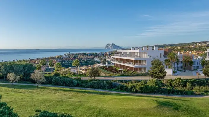 Apartamentos en Venta en La Alcaidesa Cadiz 4 Dormitorios Vistas al Mar