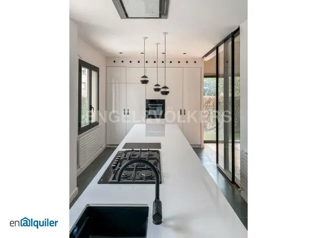 Alquiler Casa Garaje Piscina Sitges 300m2 5 Dormitorios