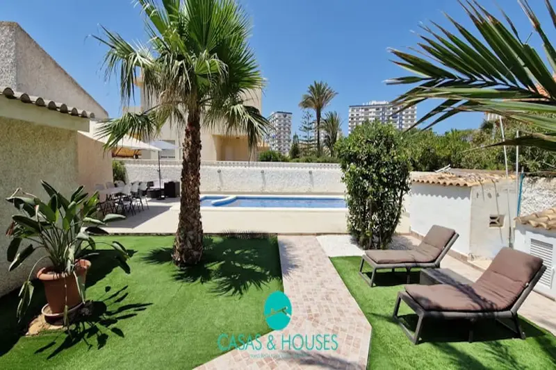 Chalet en venta en La Manga del Mar Menor 169m2 3 habitaciones