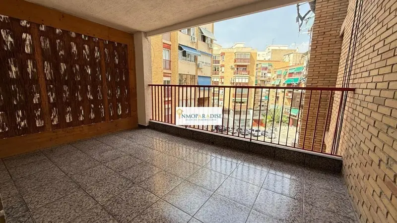 Piso Reformado en Alicante 4 Dormitorios 2 Baños Jacuzzi