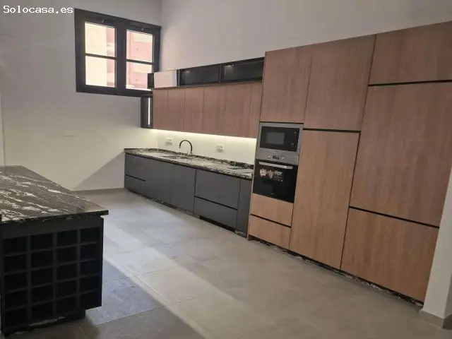 Bajo en Planta Baja con Multiples Habitaciones y Excelente Distribucion