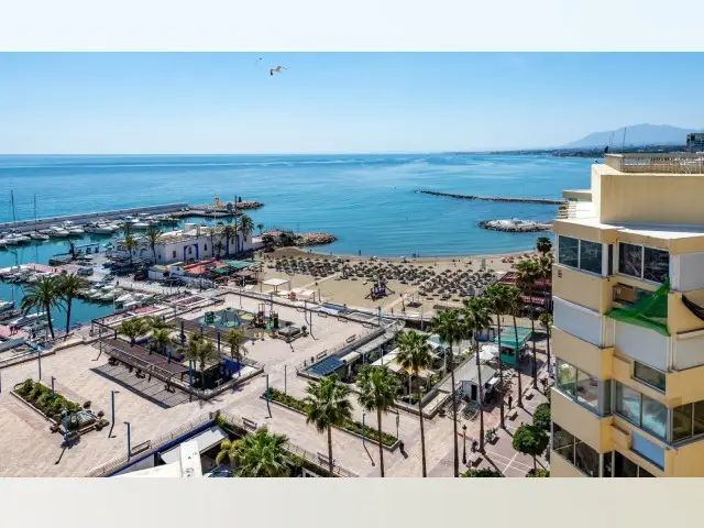 Apartamento en Marbella con Vistas al Mar