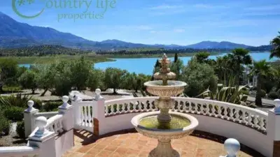 Chalet en venta en Viñuela