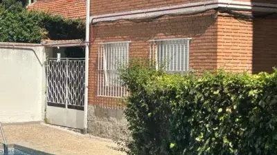 Alquiler Piso Colonia 2 Dormitorios Patio Cerca Transporte