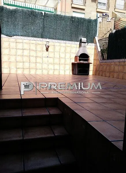 Casa en venta en Calle El Soto Coveta 220m2