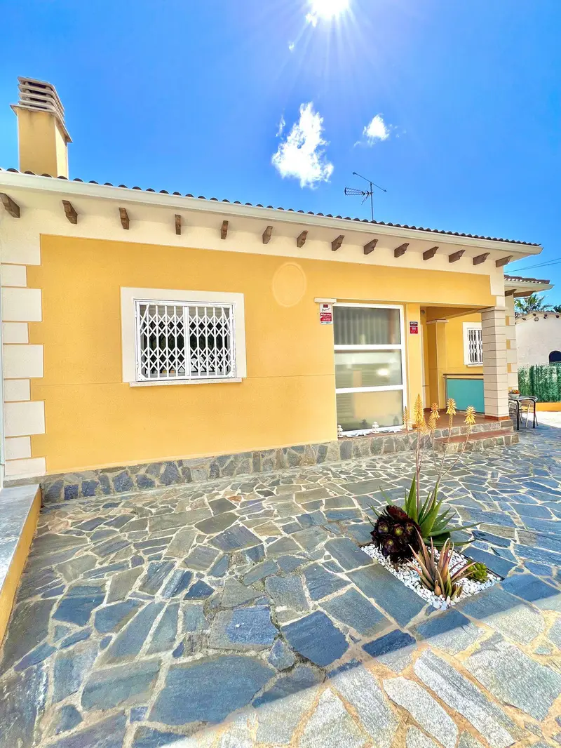 Casa en Venta Massos del Vendrell 5 Dormitorios 3 Baños Piscina Jardin