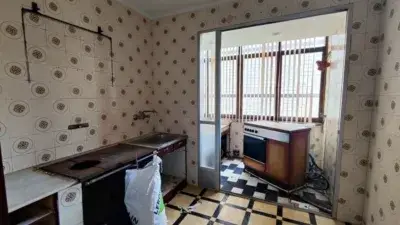 Piso en Venta en Avenida Gaspar Garcia Laviana
