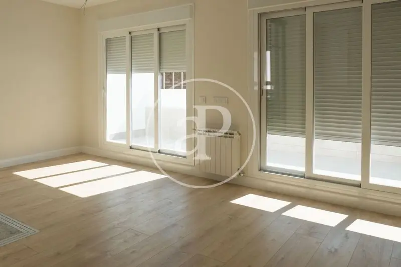 Ático en Plaza Olavide 100m² Recién Reformado 3 Dormitorios Terraza