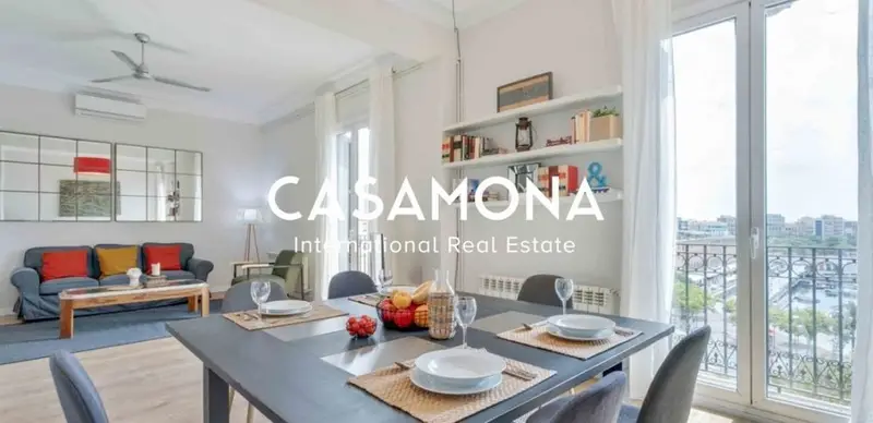 Apartamento 2 Dormitorios con Balcón en El Born Alquiler Mensual