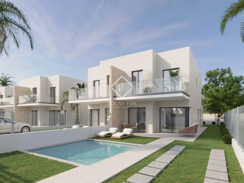Chalet en Cambrils con Piscina Privada y Vistas al Mar