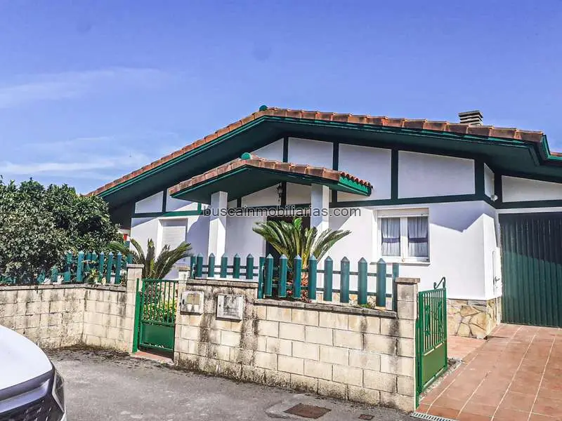 Chalet en Venta Argoños Jardin Piscina Playa Cerca