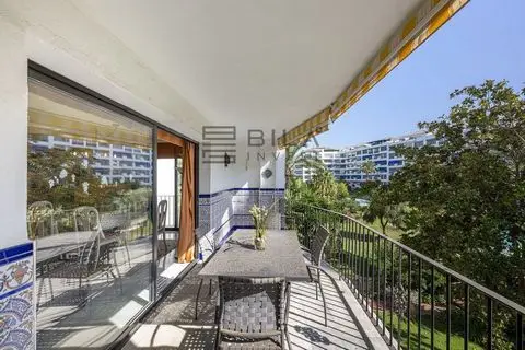 Apartamento 3 Dormitorios Puerto Banus