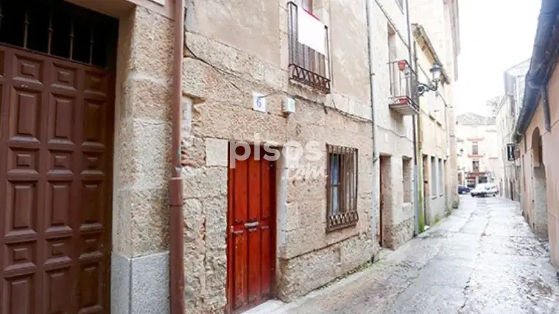 Casa en venta en Avenida Caballeros del Santo Sepulcro, Número 0