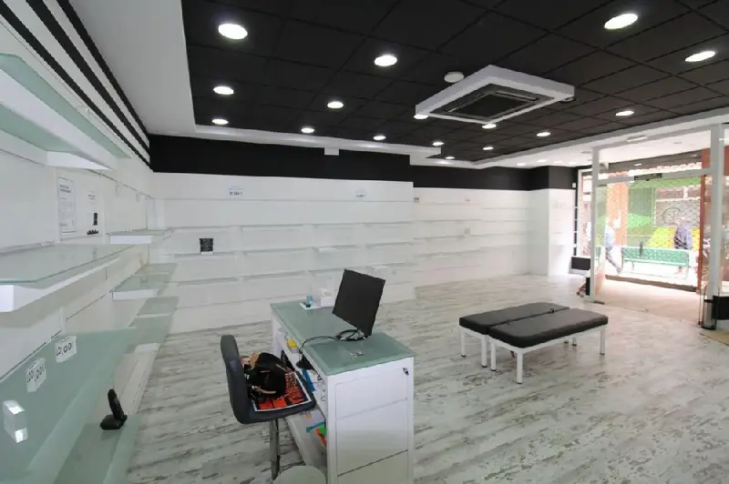 Venta Local Comercial con Trastero en Toledo Centro